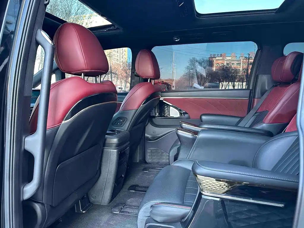 GAC Motor Trumpchi M8 2023 — фото 5