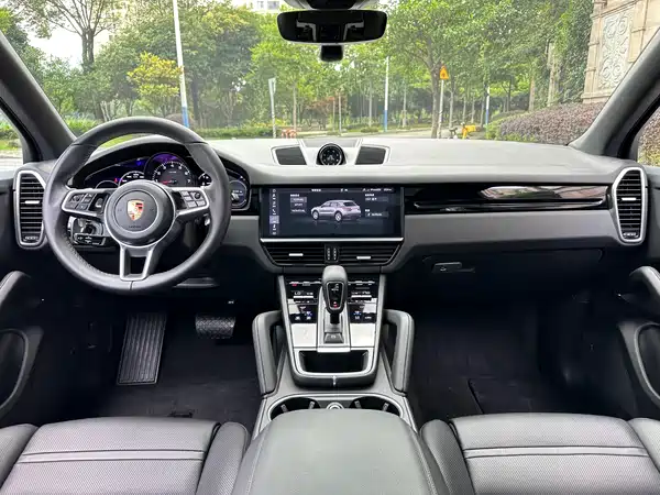 Porsche Cayenne 2019