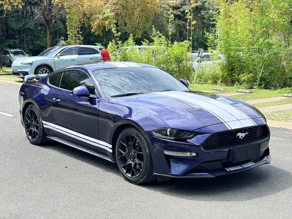 Ford Mustang 2020 — фото 3