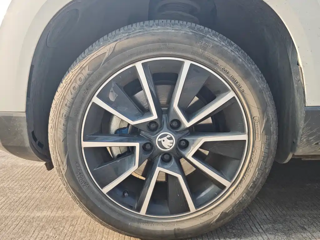 Skoda Karoq 2020 — фото 15