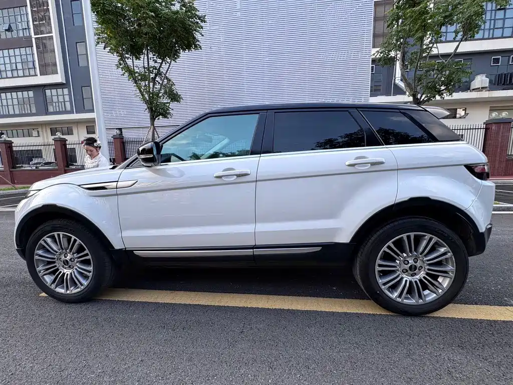 Land Rover Range Rover Evoque 2012 — фото 6