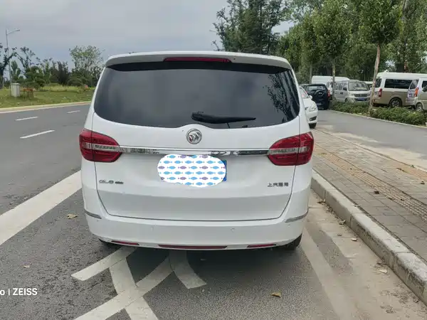 Buick GL8 2017