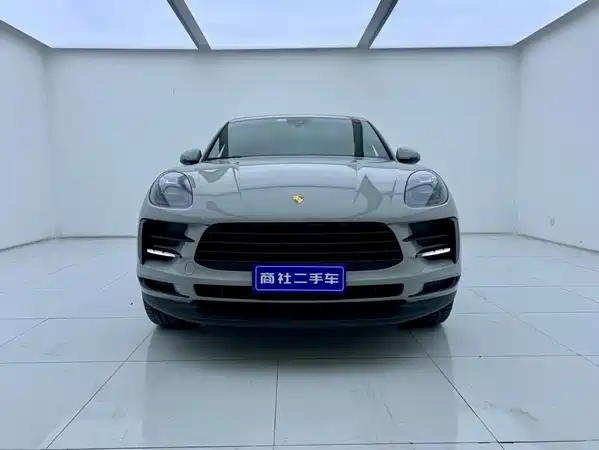 Porsche Macan 2020