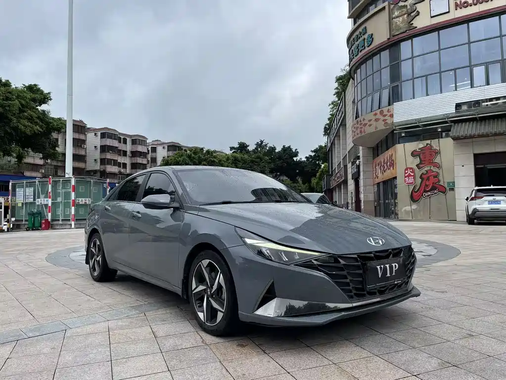 Hyundai Elantra 2021 — фото 1