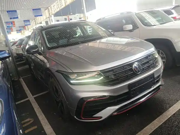 Volkswagen Tiguanx 2023