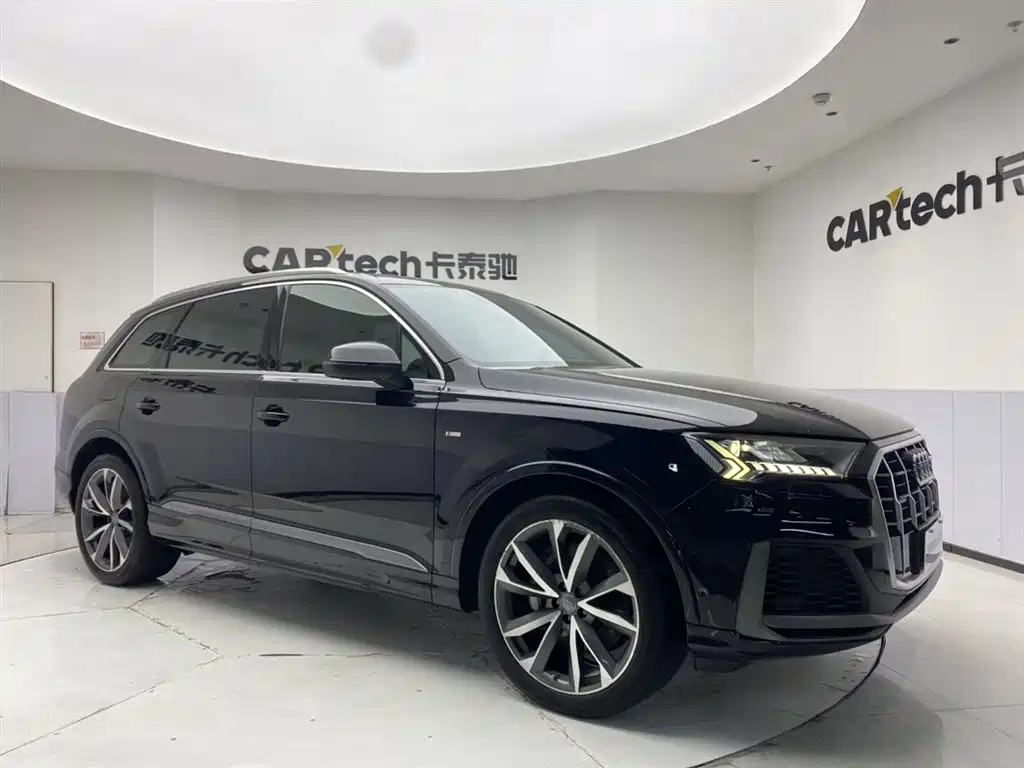 Audi Q7 2020 — фото 2