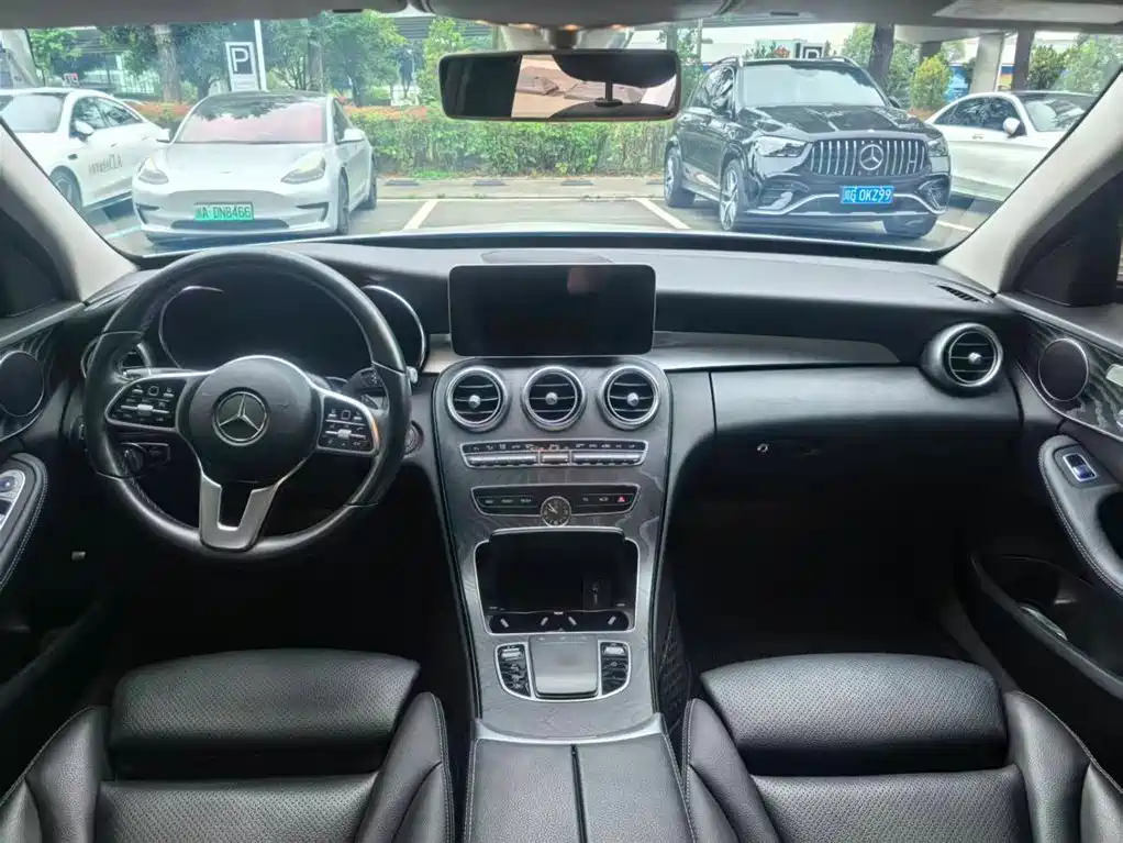 Mercedes-Benz C-Class 2020 — фото 13