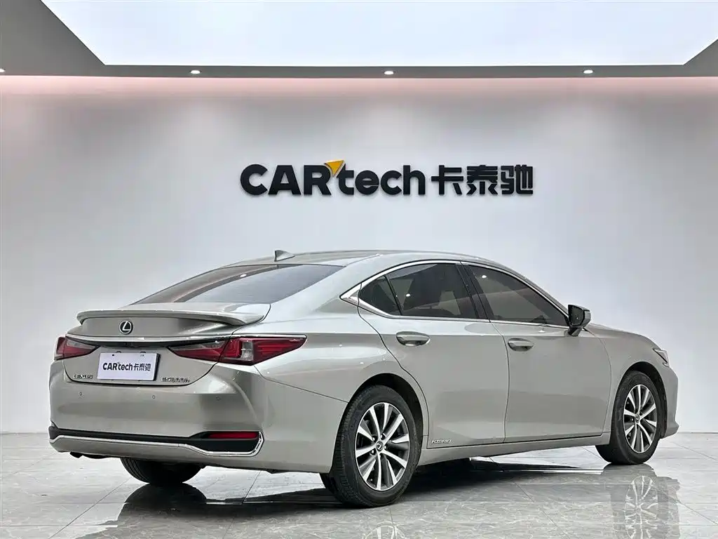 Lexus ES 2021 — фото 5