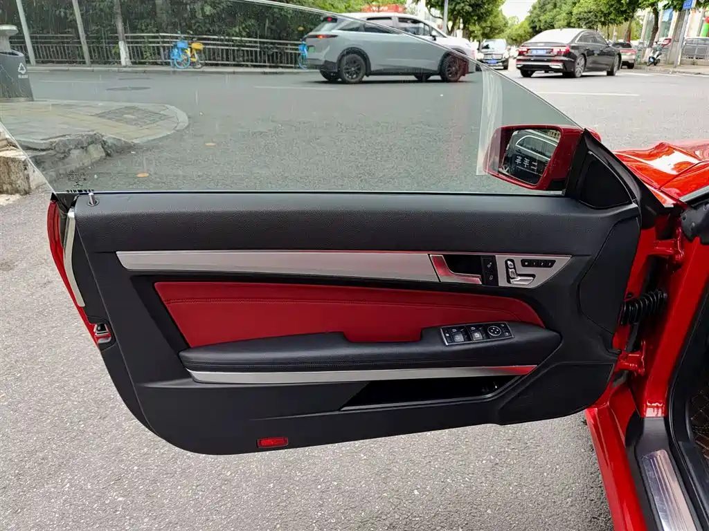 Mercedes-Benz E-Class 2016