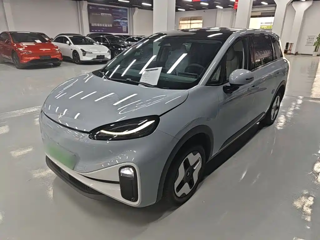 ARCFOX S 2024