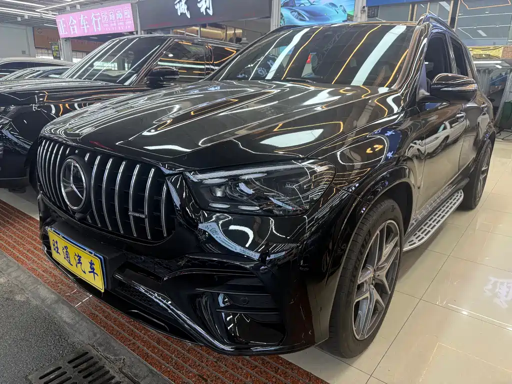 Mercedes-Benz GLE AMG 2024 — фото 1
