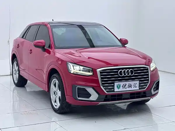 Audi Q2L 2020