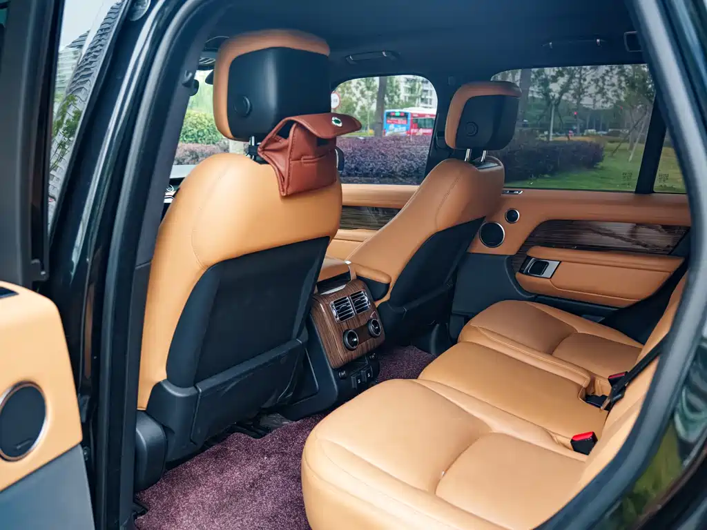 Land Rover Range Rover 2019 — фото 16