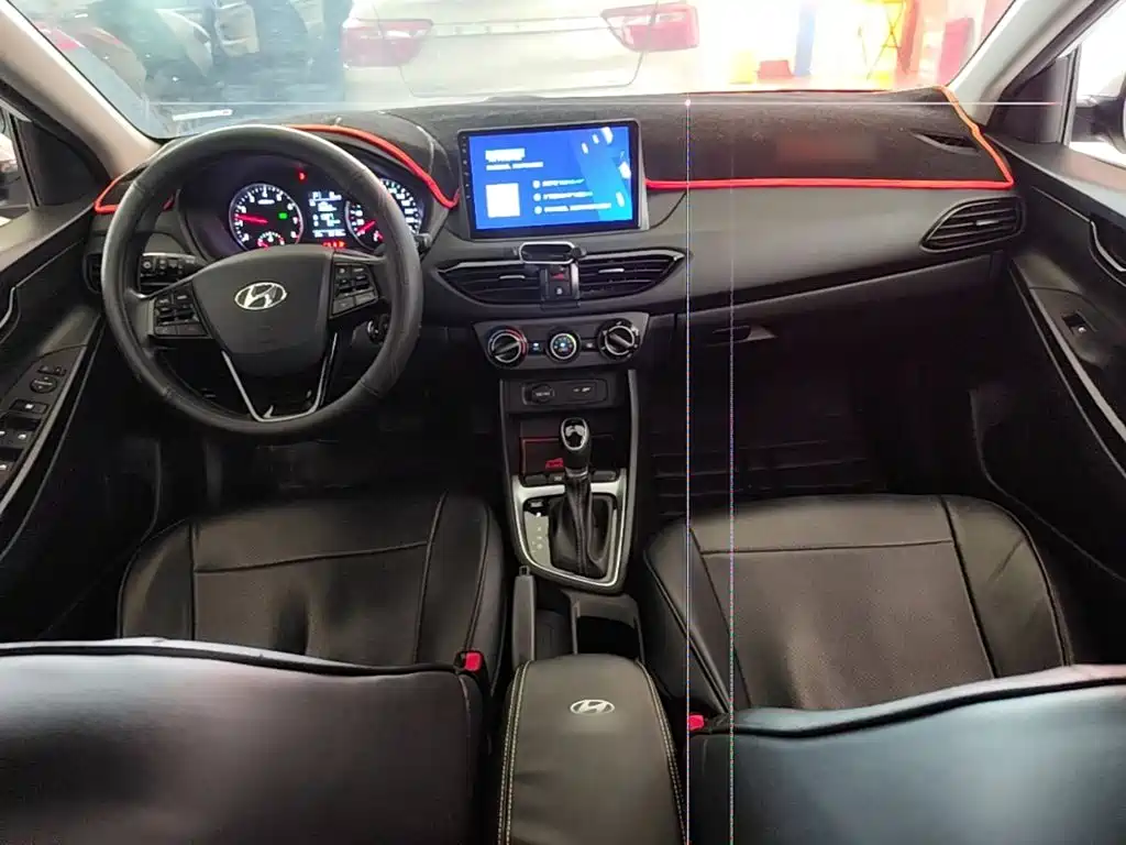 Hyundai Elantra 2021 — фото 10