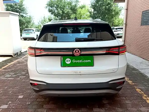 Volkswagen ID.4 X 2024