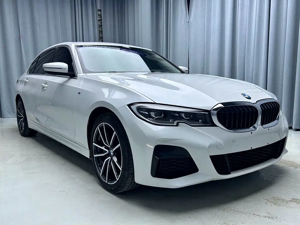 BMW 3 Series 2022