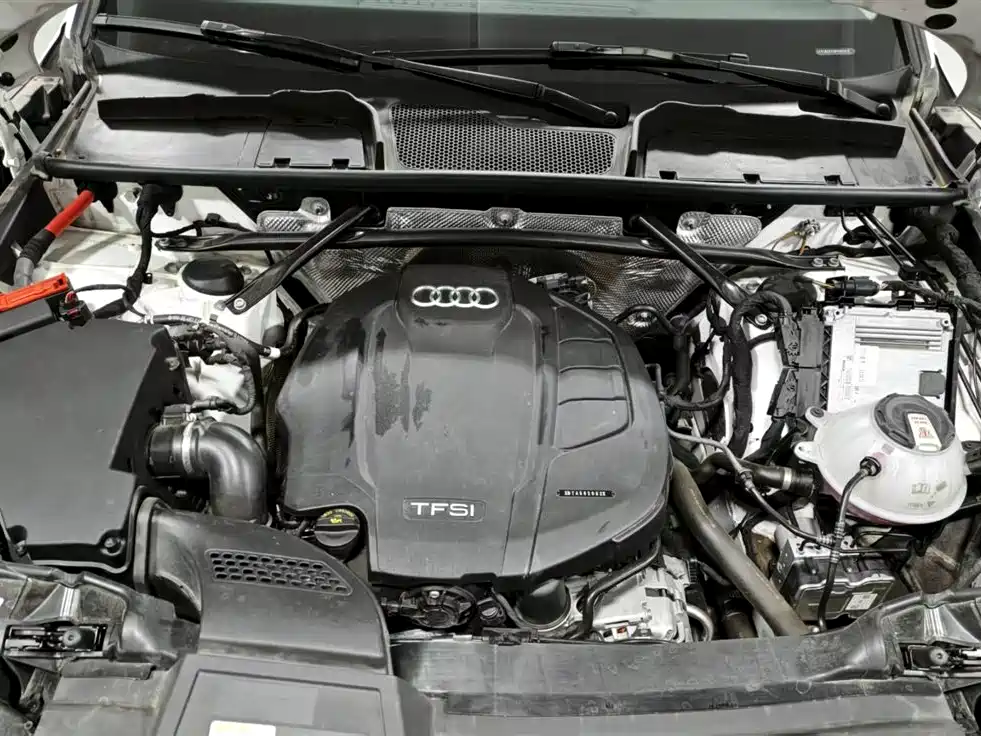 Audi Q5L 2023 — фото 16