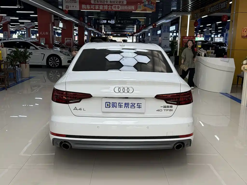 Audi A4L 2018 — фото 19