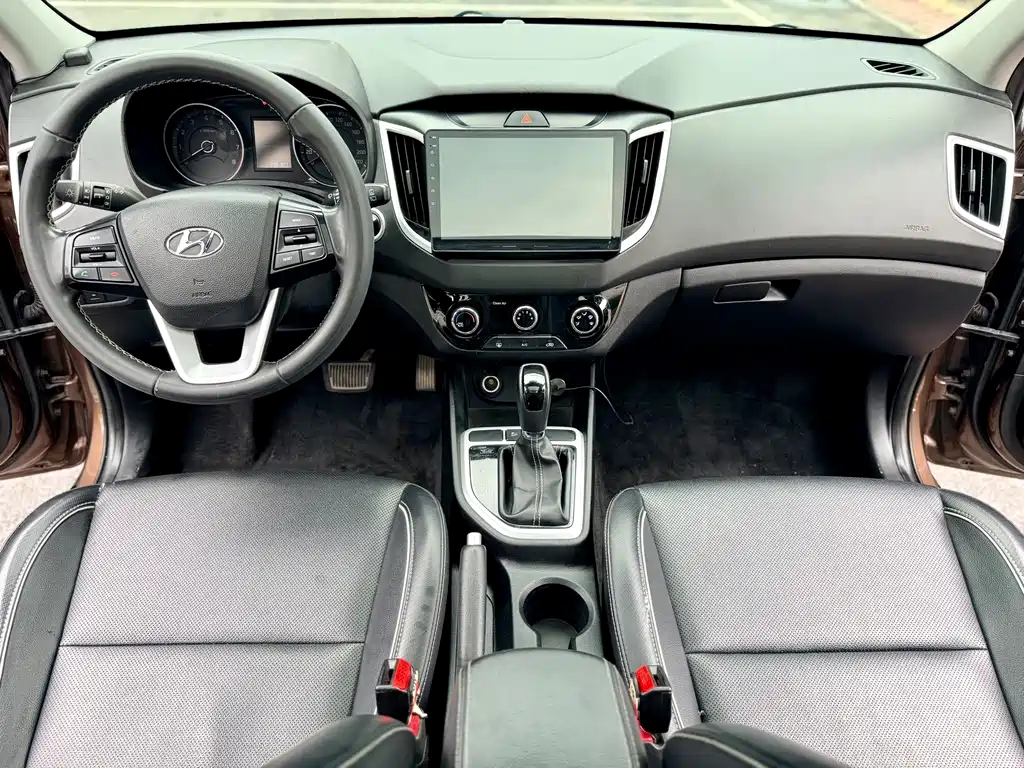 Hyundai ix25 2018 — фото 10