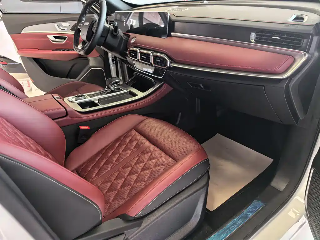 Jetour Jietu X70 PLUS 2025 — фото 11