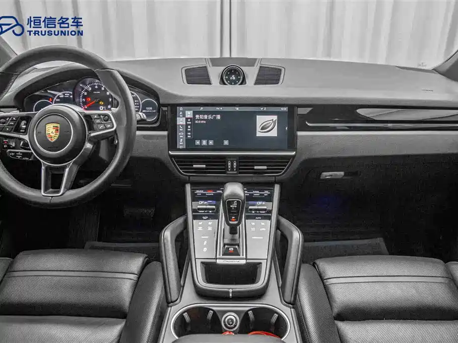 Porsche Cayenne 2018 — фото 13
