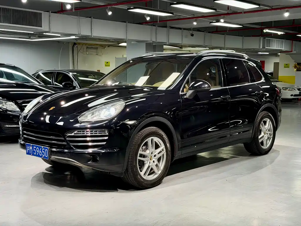 Porsche Cayenne 2012 — фото 1