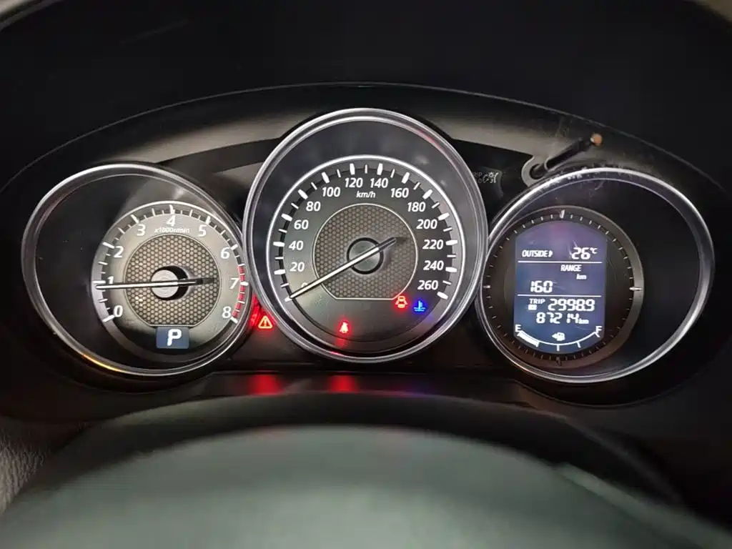 Mazda Atenza 2015 — фото 12