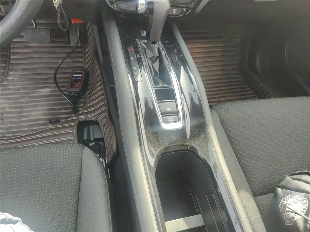 Honda Vezel 2021 — фото 14