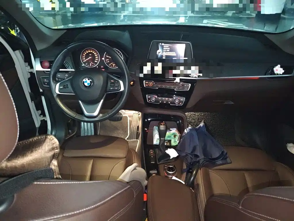 BMW X1 2016 — фото 13