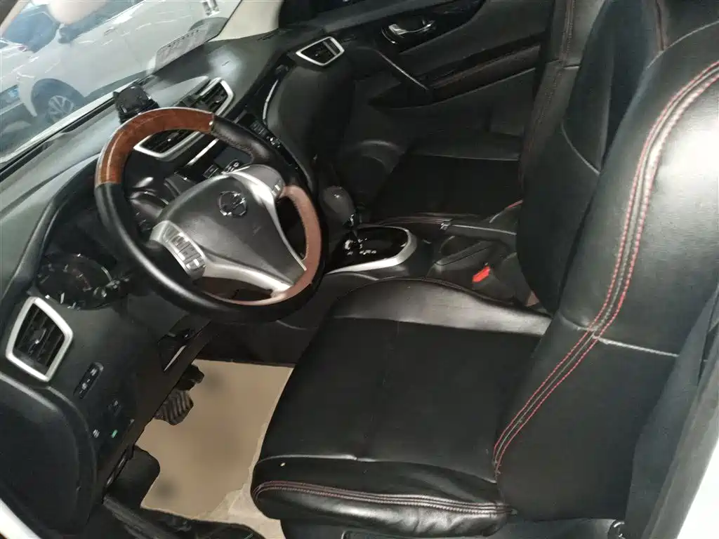 Nissan Qashqai 2017 — фото 14