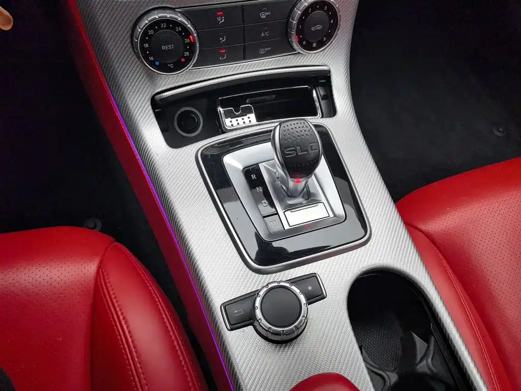 Mercedes-Benz SLC 2017 — фото 13