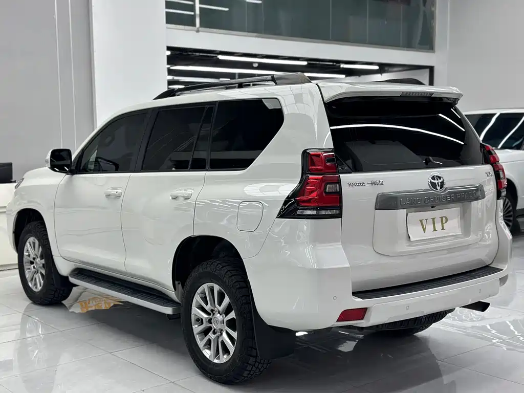 Toyota Prado 2019 — фото 6