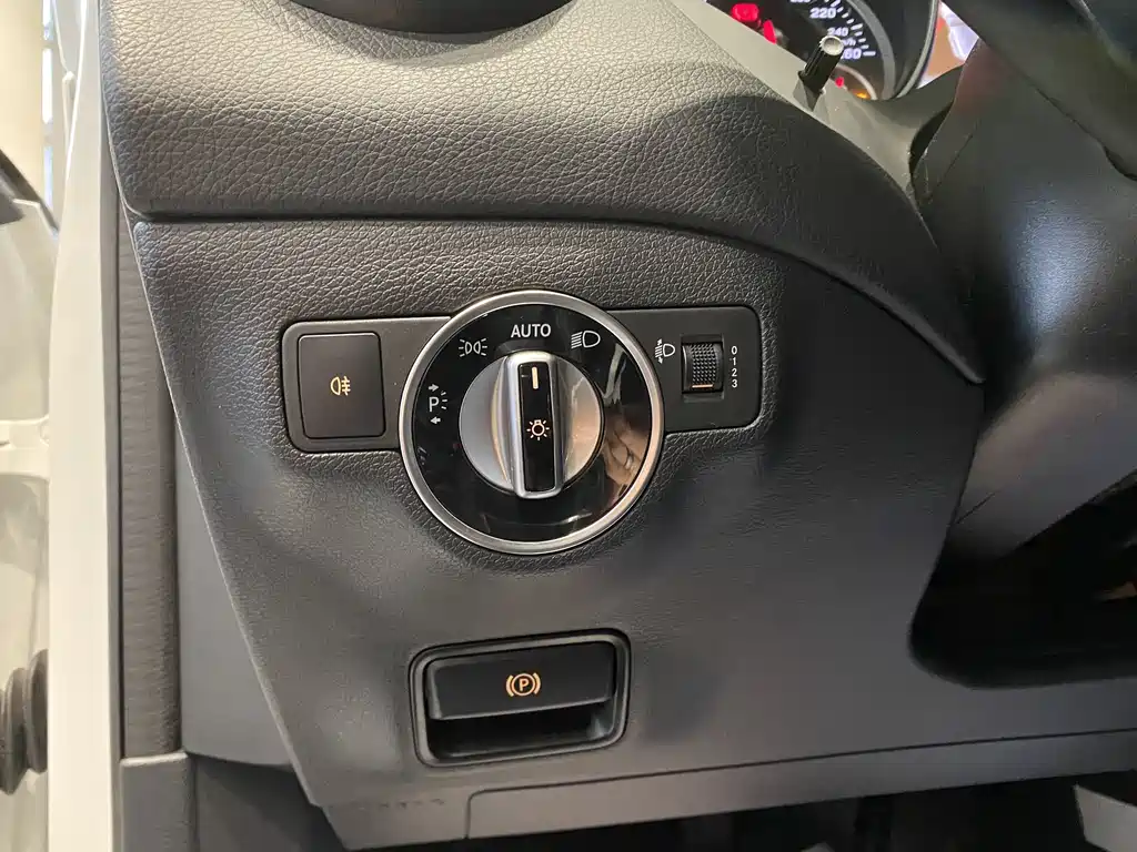 Mercedes-Benz GLA 2017