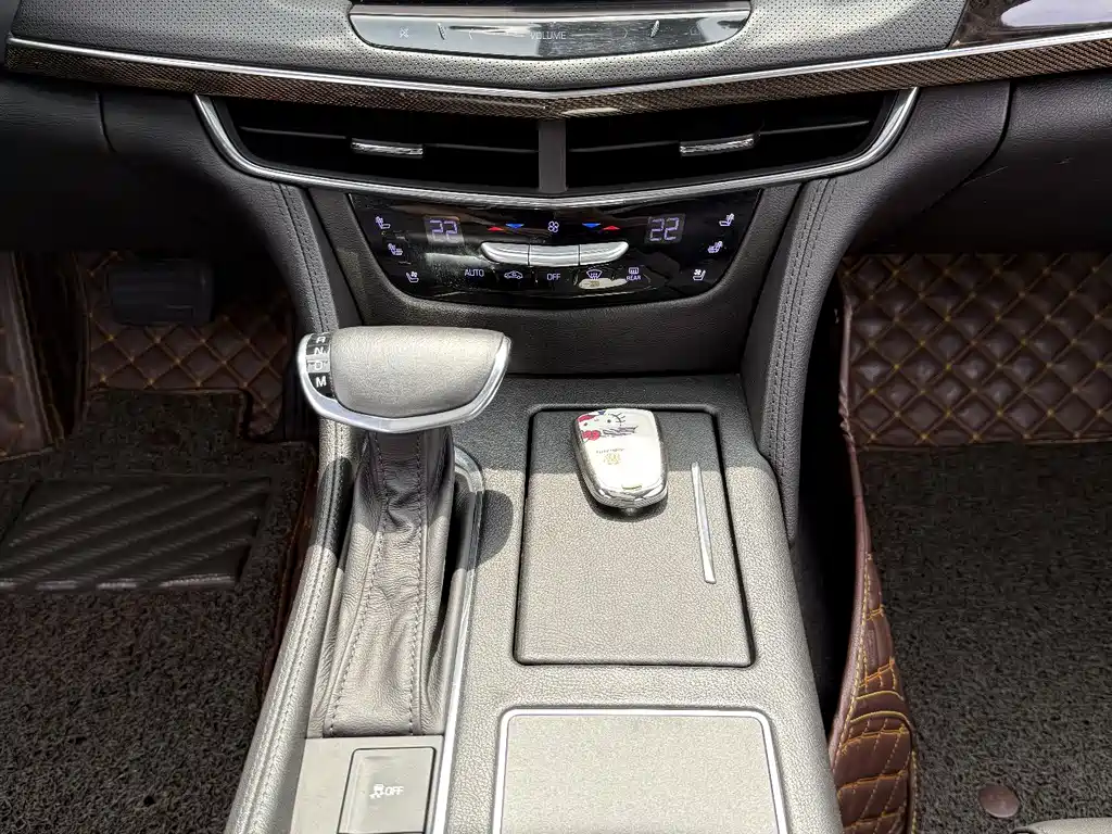 Cadillac CT6 2017 — фото 12