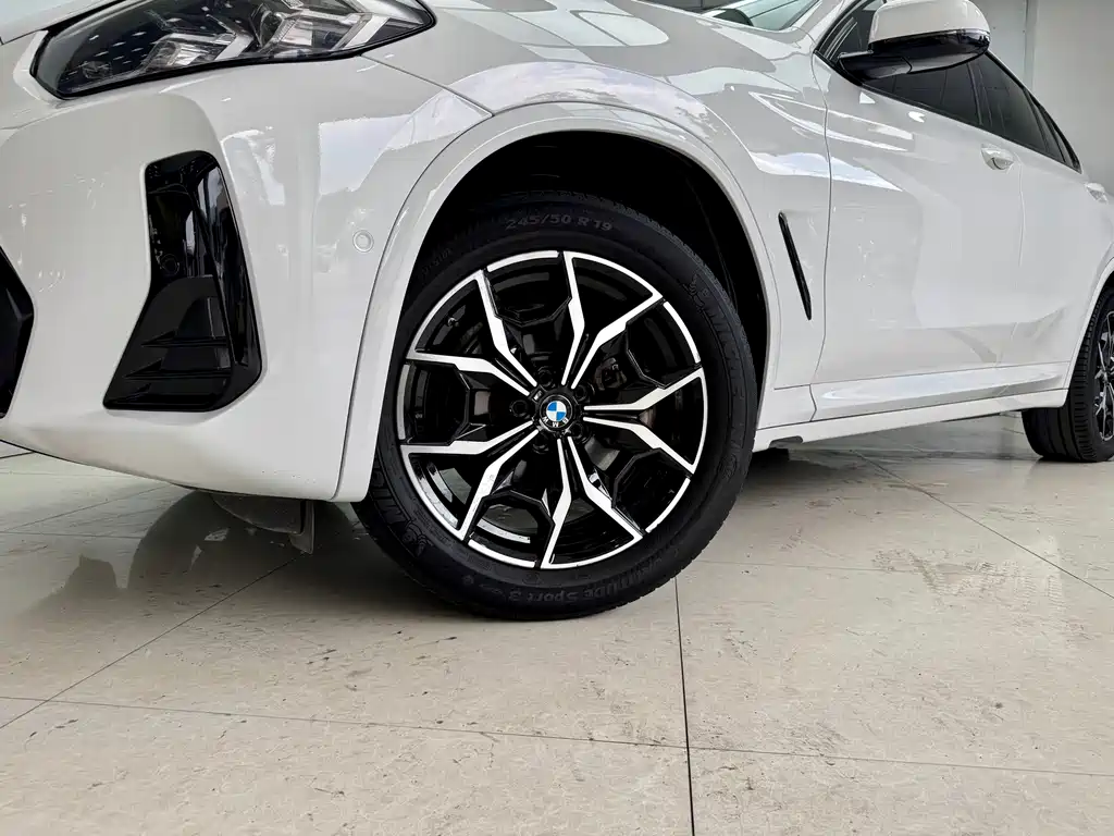 BMW X4 2022 — фото 22
