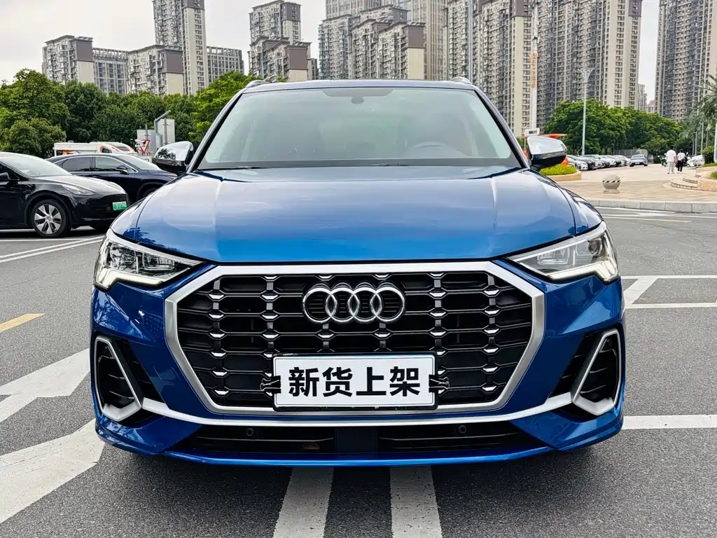 Audi Q3 2020 — фото 2