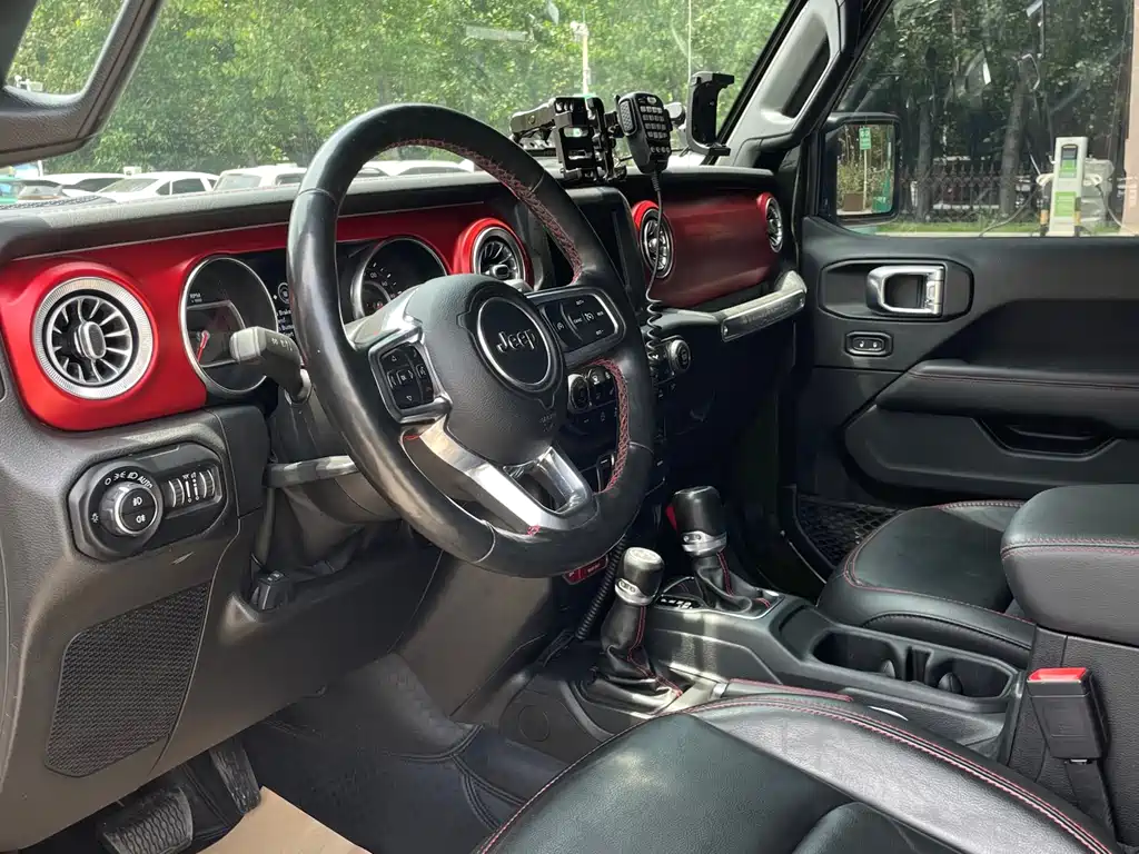 Jeep Wrangler 2022 — фото 11