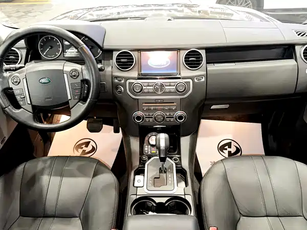 Land Rover Discovery 2011