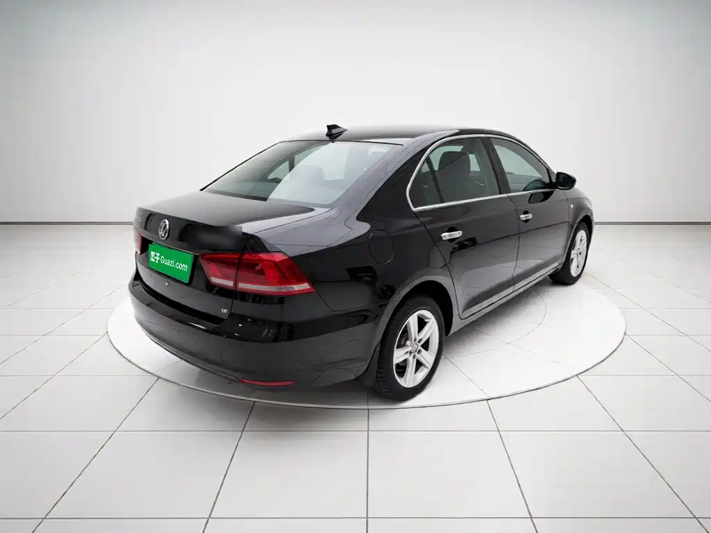 Volkswagen Santana 2014
