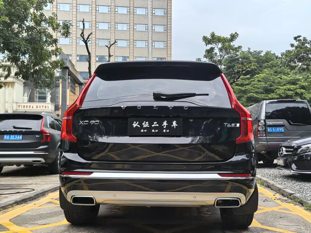 Volvo XC90 2021 — фото 5
