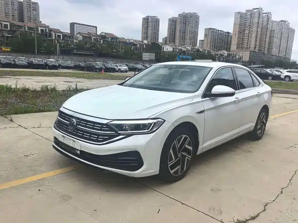 Volkswagen Sagitar 2023
