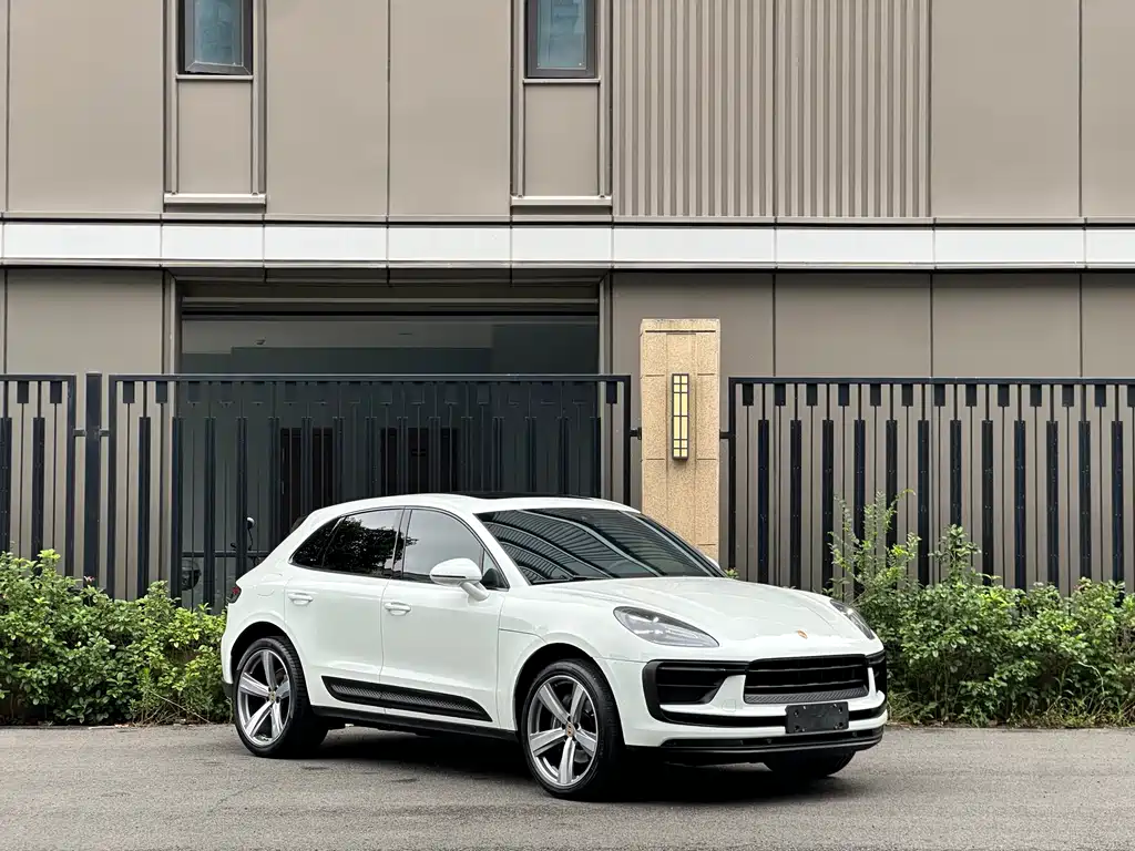 Porsche Macan 2023