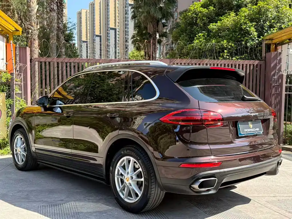 Porsche Cayenne 2017 — фото 5