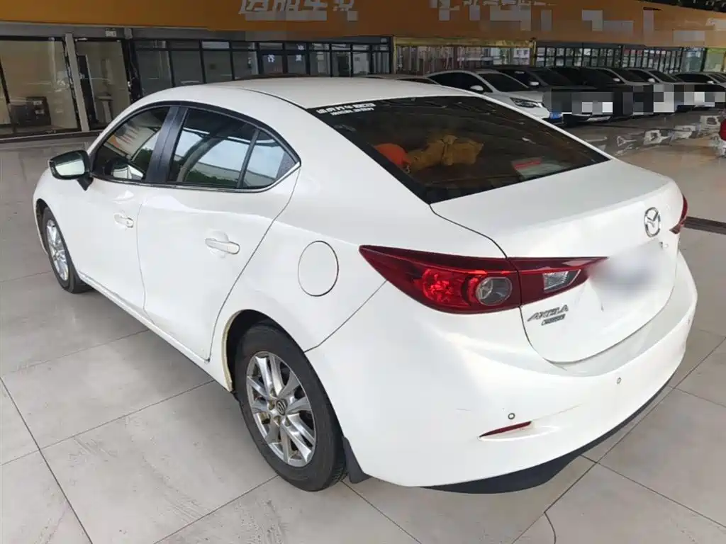 Mazda 3 Axela 2017 — фото 5