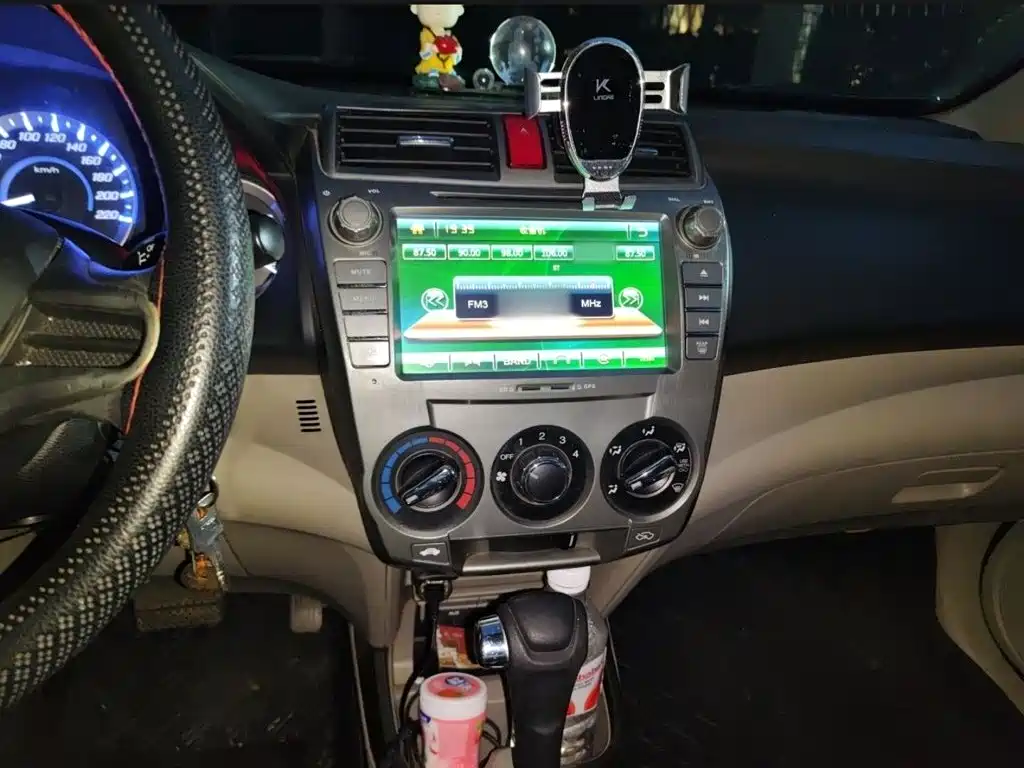 Honda City Classic 2015 — фото 12