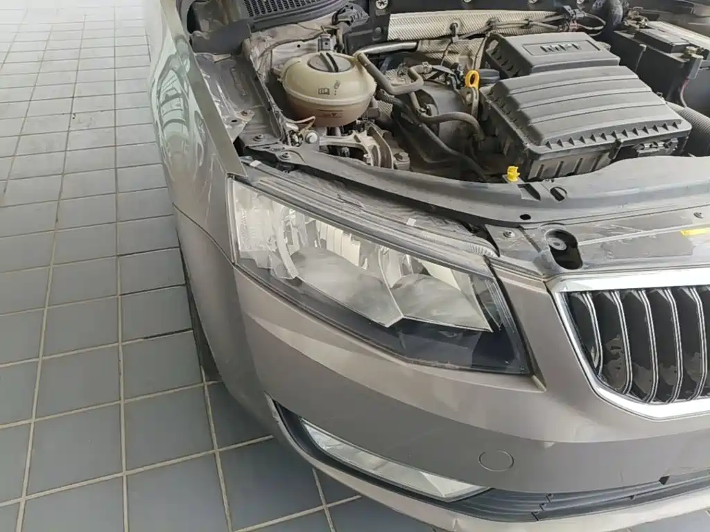 Skoda Octavia 2015 — фото 13