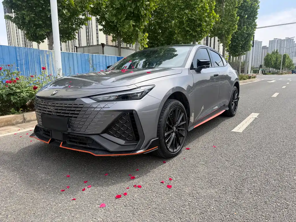 Changan UNI-V 2024