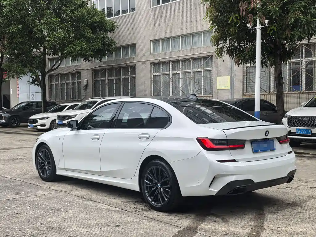 BMW 3 Series 2020 — фото 11