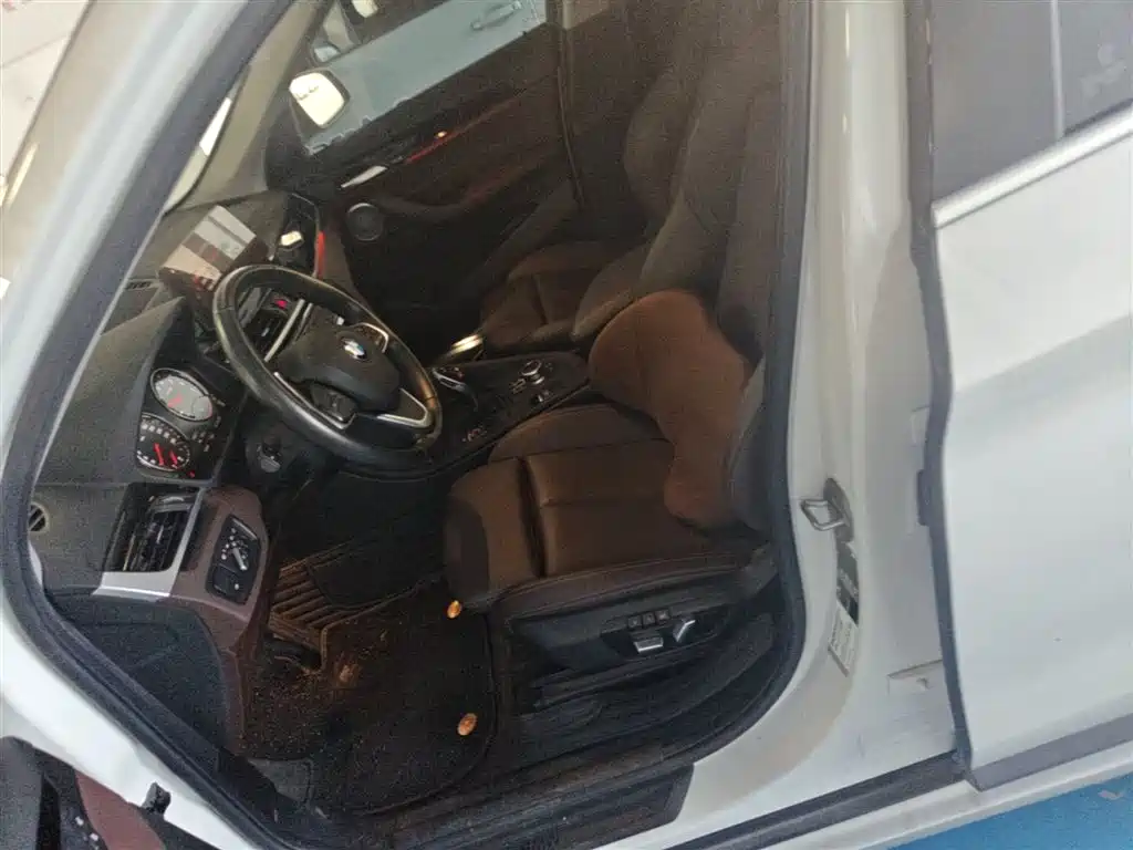 BMW X1 2022 — фото 15