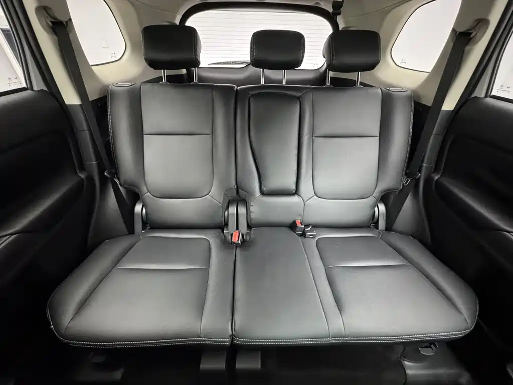 Mitsubishi Outlander 2021 — фото 12